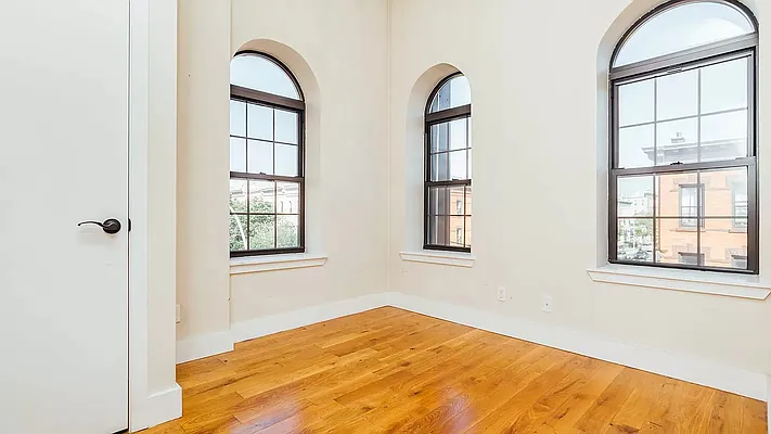 Rented by Brooklyn High Rise LLC | media 35