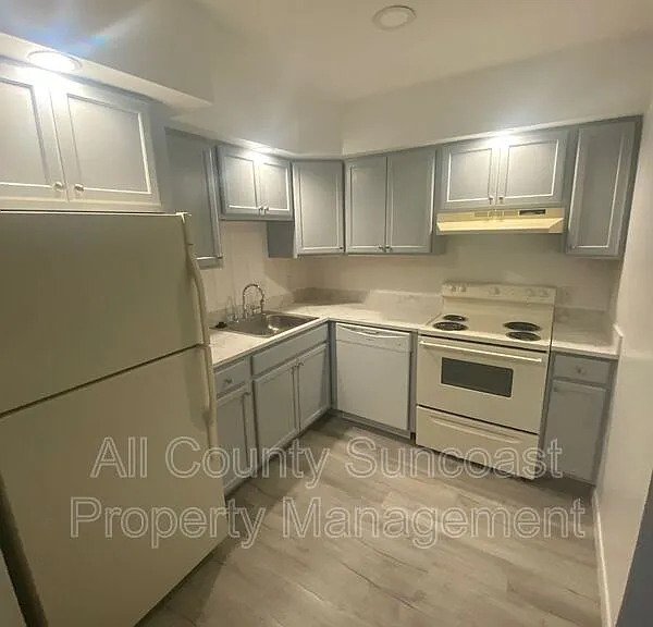 1830 Dr Martin Luther King Jr St N #210 — Photo 2