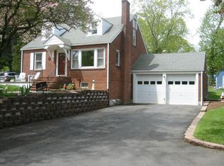 215 Powerville Rd, Boonton Township, NJ 07005
