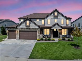 125 Far Meadow Dr, Lake Saint Louis, MO 63367