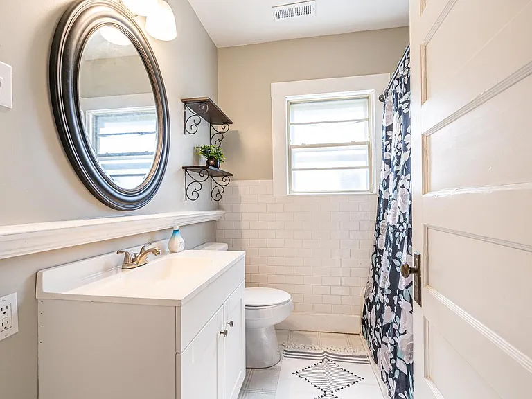 1300 Sparkman St SW — Photo 34