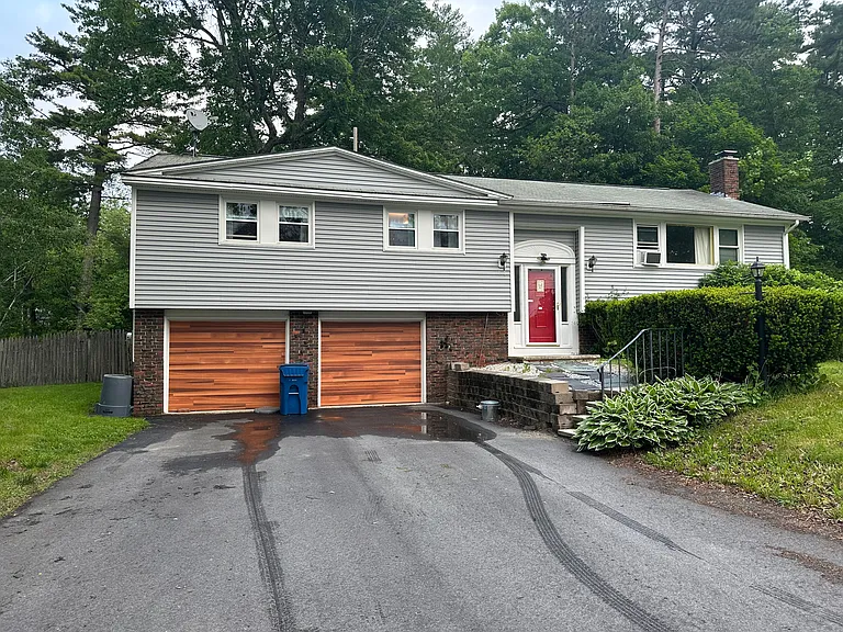 86 Four Winds Rd — Photo 1