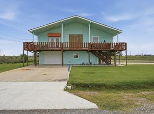 299 Northwest Dr, Rockport, TX 78382
