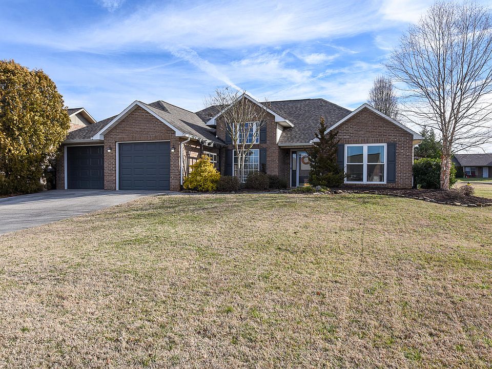 1st image of 1344 Newbury Ln