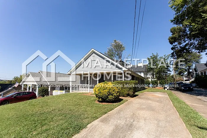 3 bed, 1.0 bath, 960 sqft, $2,300 — Photo 3