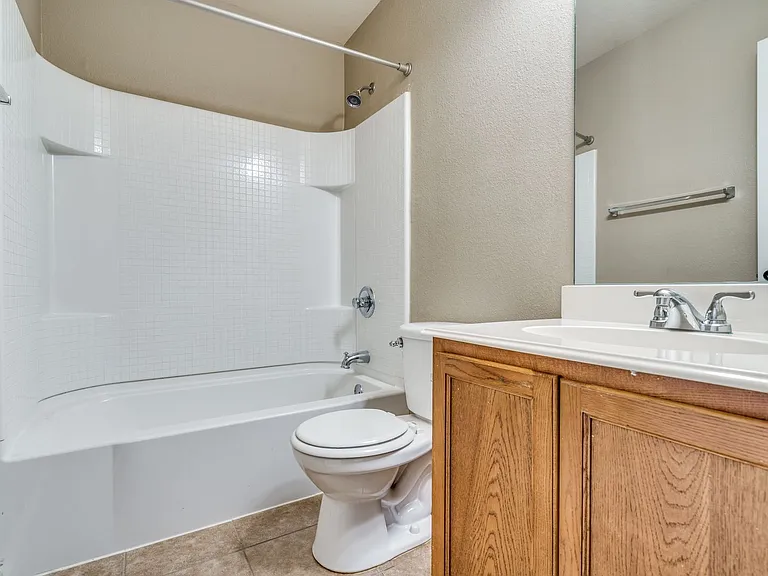1301 Red River Dr — Photo 19