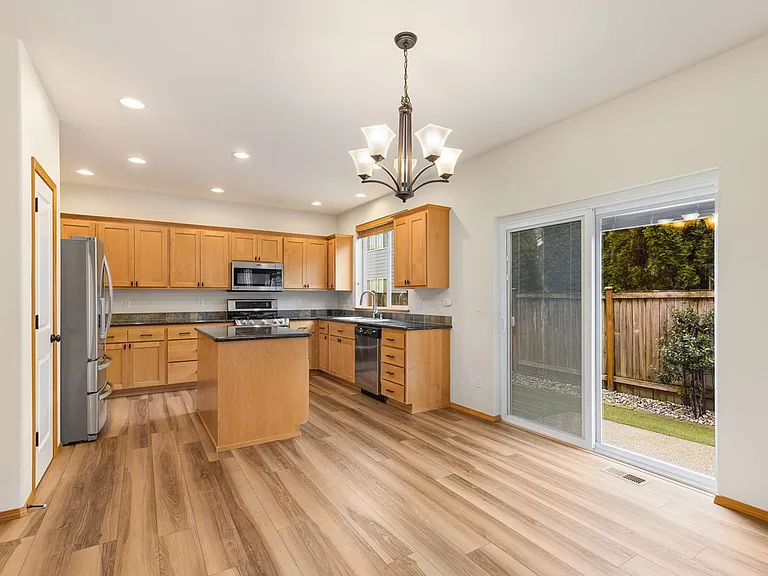 126 195th Pl SW — Photo 5