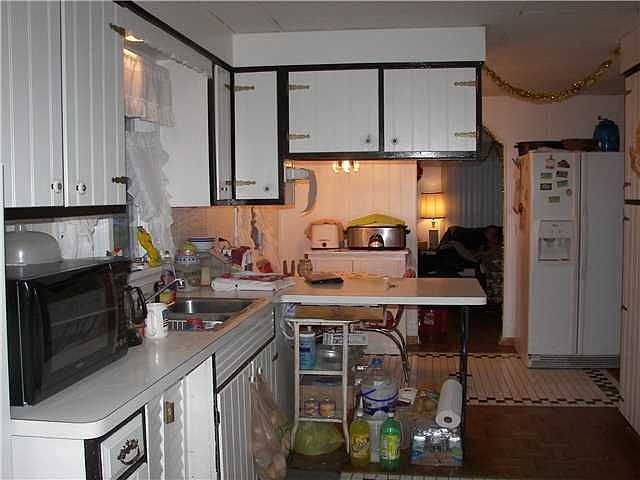 2nd image of 1833 Brooks Ave