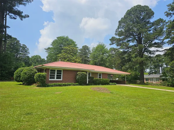 708 6th St NW, Springhill, LA 71075