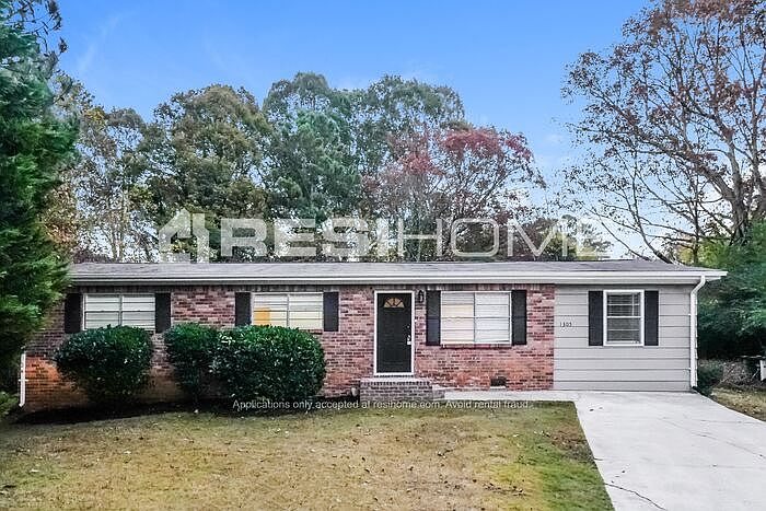 1st image of 1305 Cottonwood Ct NW