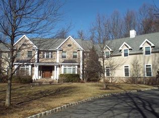 8 Cramer Ln, Mendham, NJ 07945