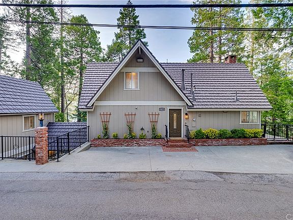 3rd image of 27780 Greenway Dr