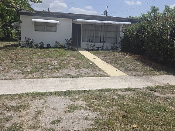 3rd image of 568 Sioux Rd