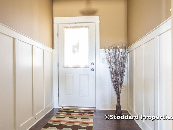3rd image of 958 Cobblestone Way Dr SE