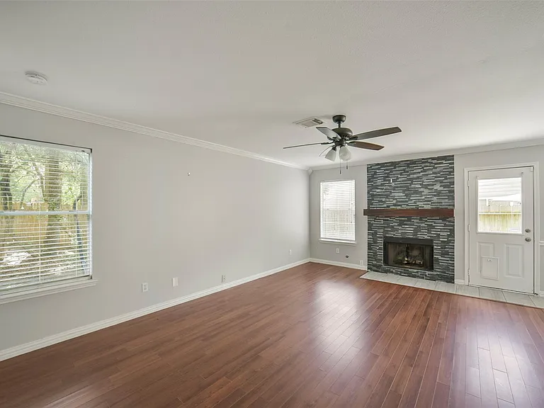 11 Verbena Bend Pl — Photo 5