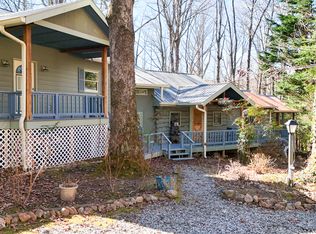 33 McNabb Ln, Clarkesville, GA 30523