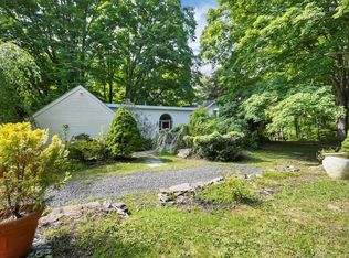 7 Olympic Dr, Danbury, CT