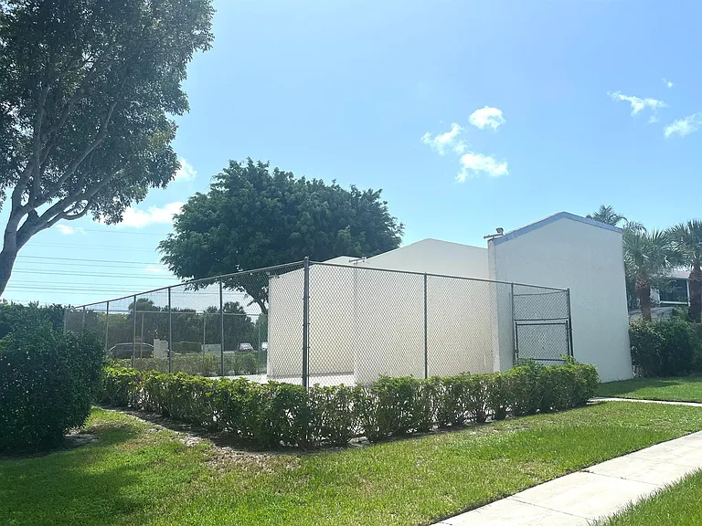 1108 Green Pine Blvd #F3 — Photo 15