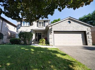 20 Hogarth Rd, Brantford, ON N3T 6E8