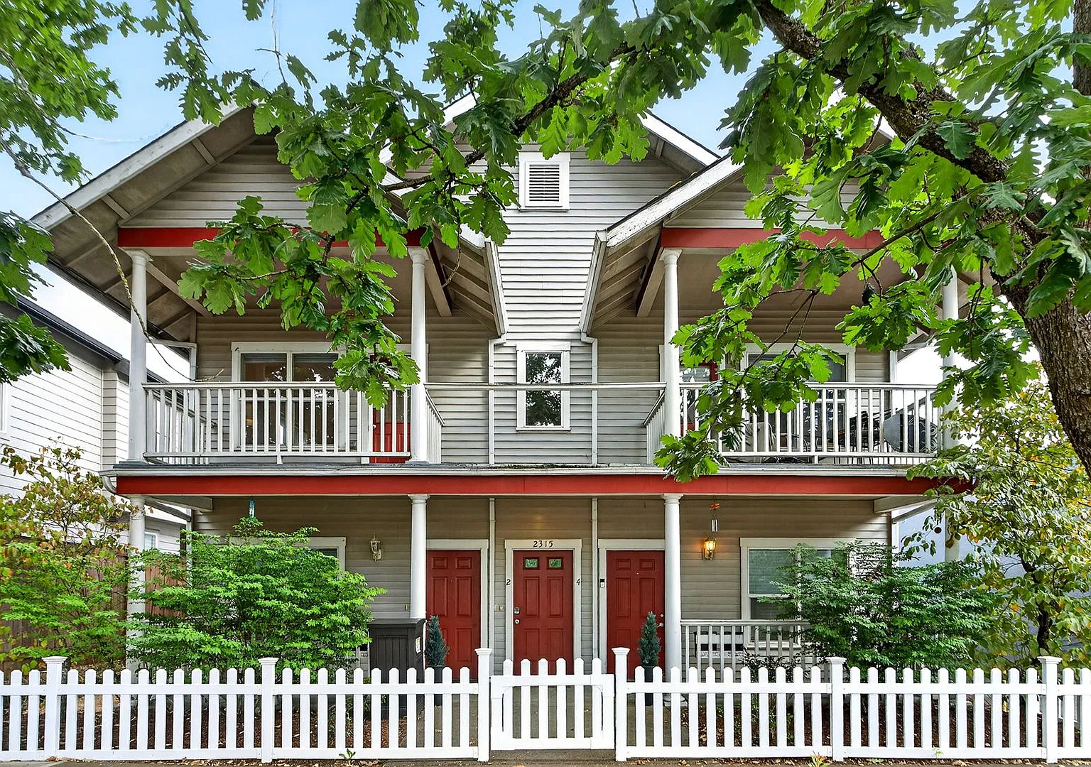 2315 N Lombard St — Photo 1