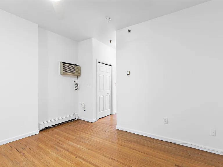 711 Willow Ave #3D — Photo 7