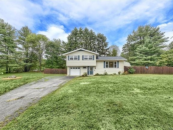 2nd image of 10 McAllister Dr