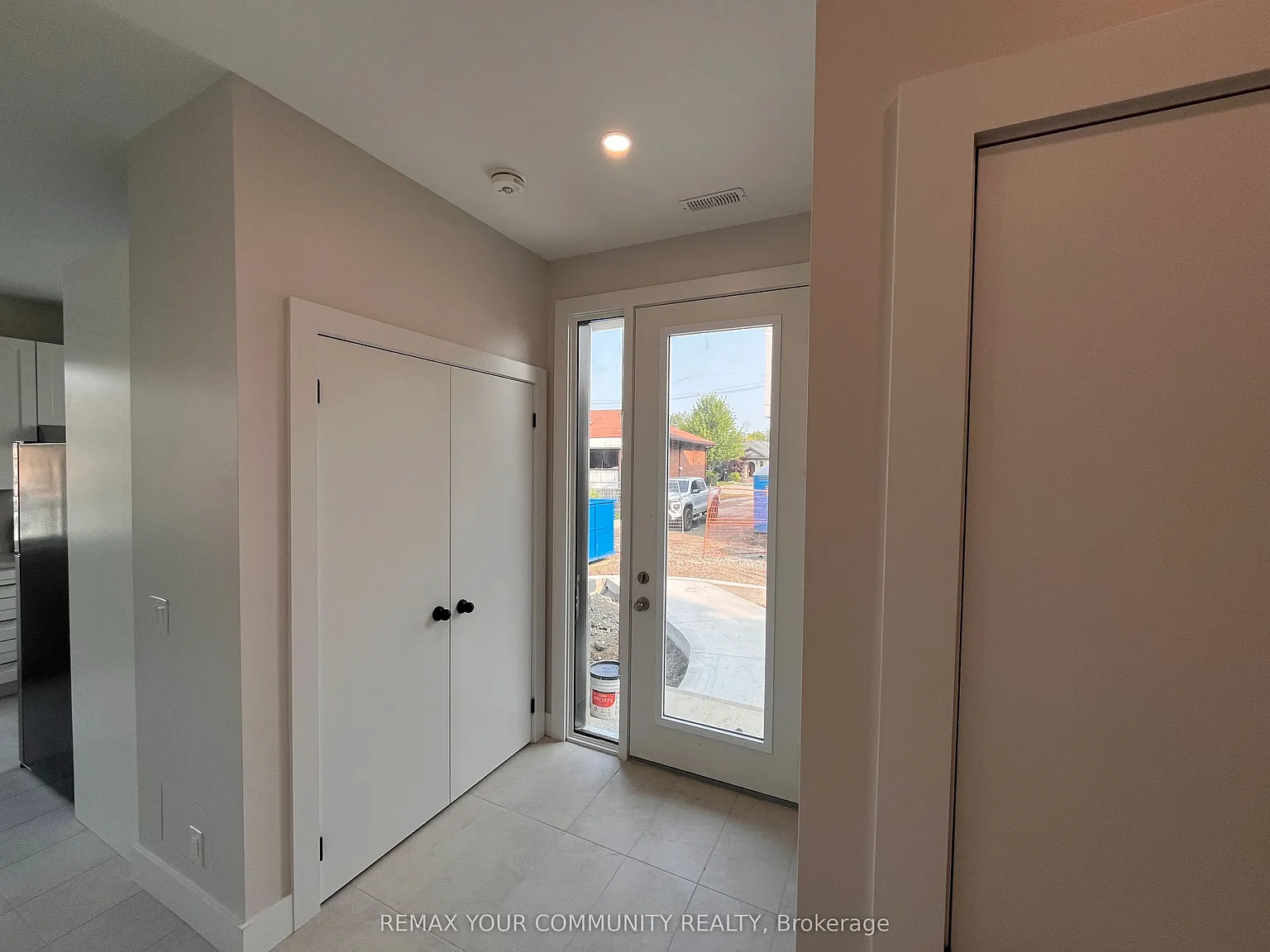 2 bed, $2,800 — Photo 2