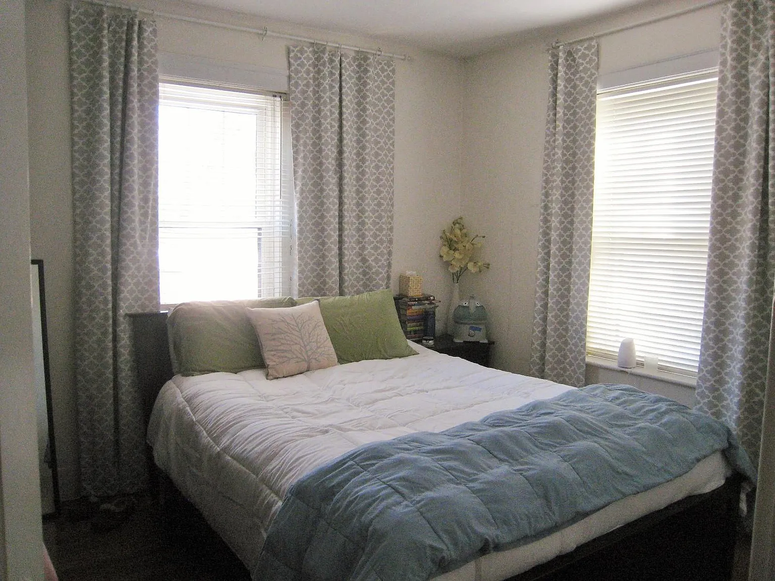 588 Washington St — Photo 4