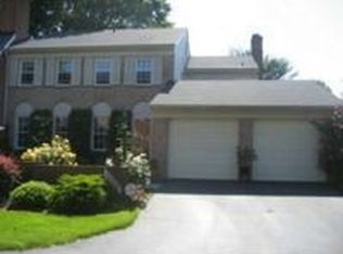 10222 Democracy Ln, Potomac, MD 20854