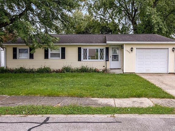 2nd image of 1335 Meadow Ln