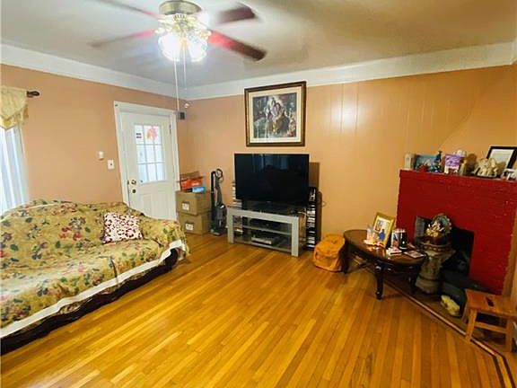 4th image of 2918 Kingsland Ave