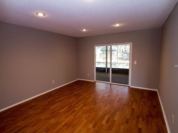 3rd image of 408 Bayfield Dr