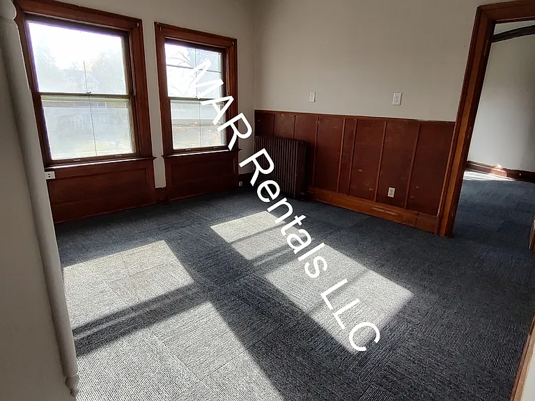 299 Capital Ave NE #B1 — Photo 7