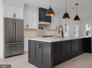 1422 Howard Rd, Annapolis, MD 21403