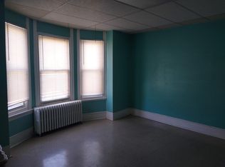 906 S 8th St #3, Philadelphia, PA