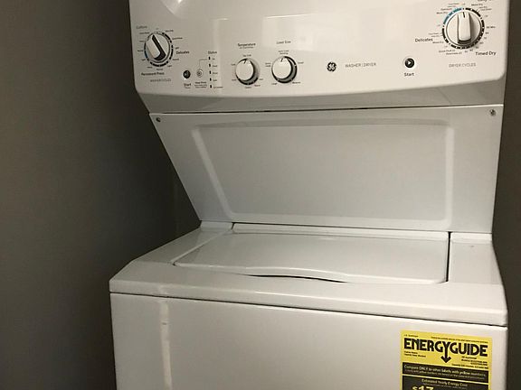 3rd image of 2223 Carlton Way