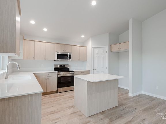 6th image of this home