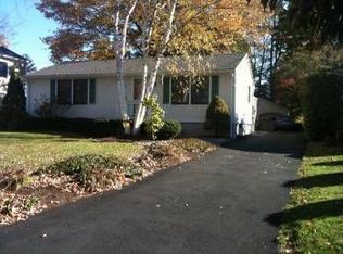 7 Rochambeau Ave, Ridgefield, CT 06877