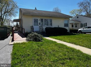 222 Clamer Rd, Ewing, NJ 08628