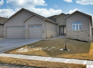 12661 Scott St, Omaha, NE 68142