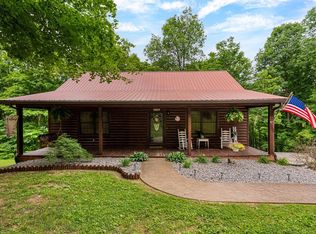 1767 Smiths Grove Rd, Scottsville, KY 42164