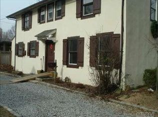 37 Long Dr, Hempstead, NY 11550