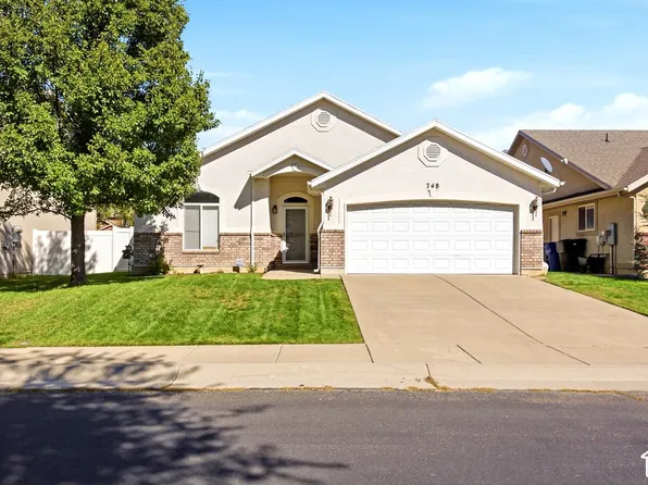 748 N Stonne Ln, Kaysville, UT 84037