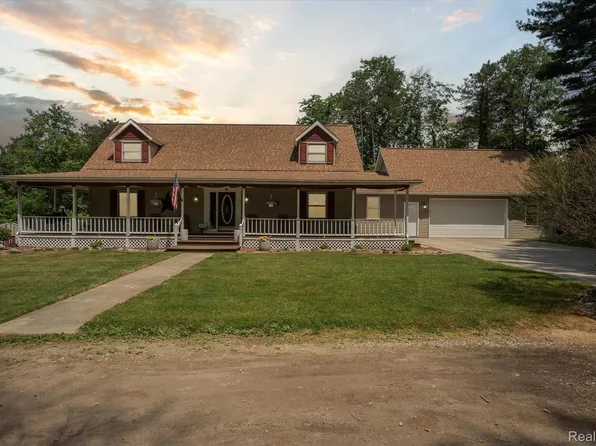 5809 E Allen Rd, Howell, MI 48855