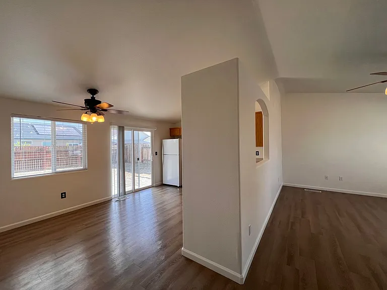 122 Prairie Ln — Photo 10