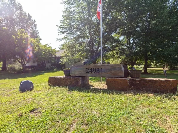 24931 Barton St, Bucyrus, KS 66013
