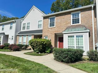 262 Fairfield Pl, Morganville, NJ 07751