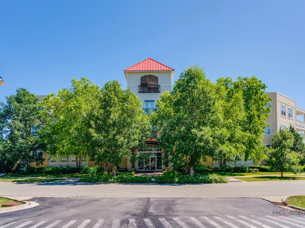 977 Harris Rd #115, Grayslake, IL 60030