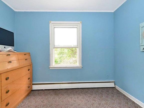 2nd image of 4549 165th St Fl 2nd