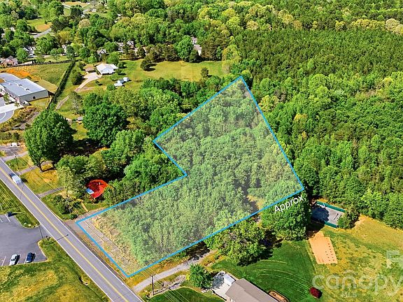 2nd image of 1721 Kool Park Rd NE